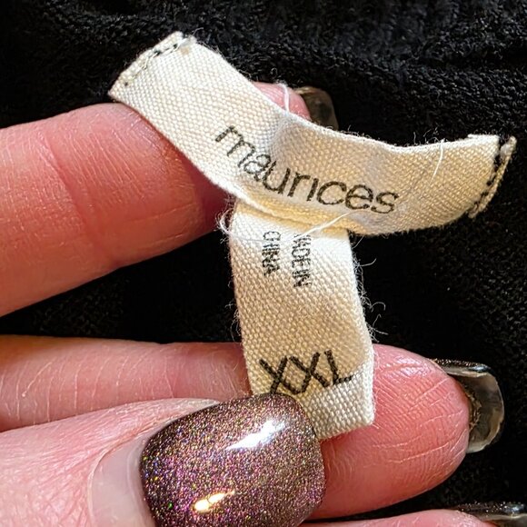 Beautiful Black Sweater - Picture 4 of 4